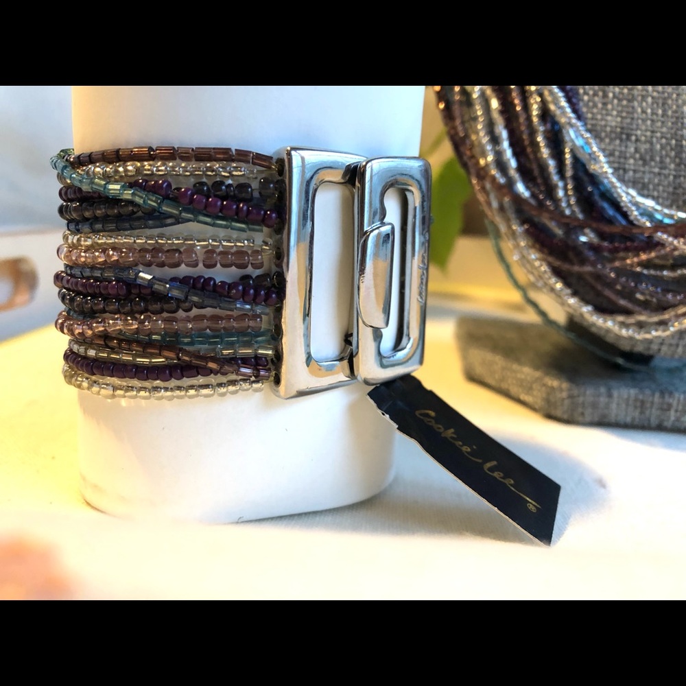 Cookie Lee beaded necklace and matching bracelet